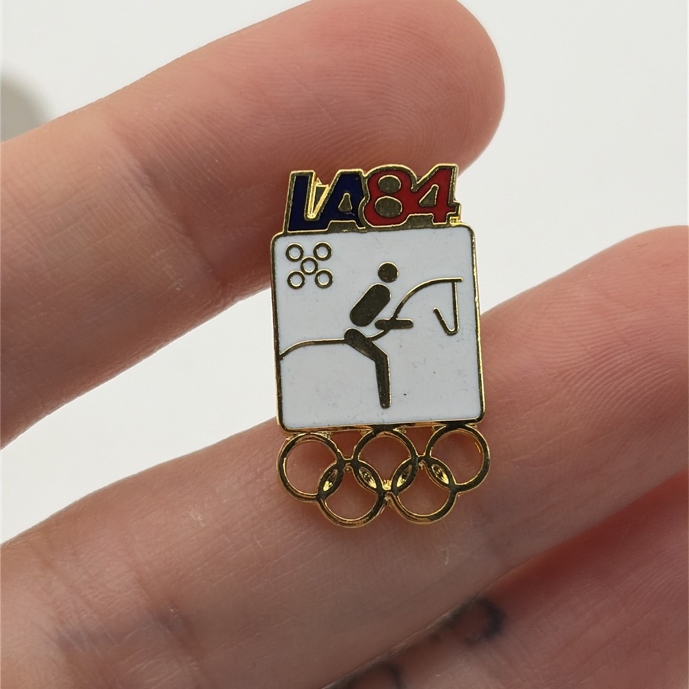 1984 Los Angeles Olympics Modern Pentathlon Equestrian Horse Event Lapel Hat Pin
